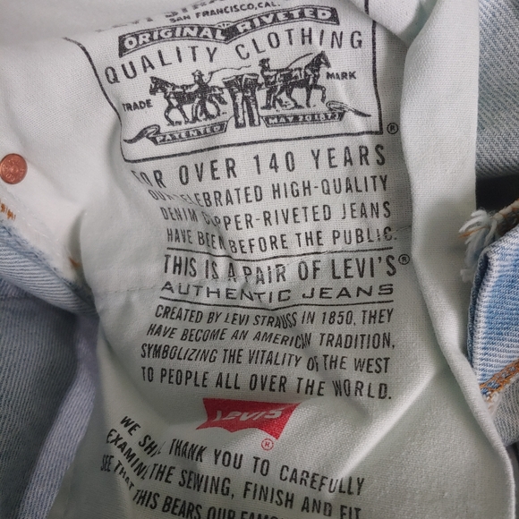 Levi's 550! - Picture 10 of 16